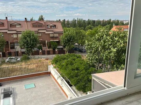 Chalet adosado en calle del Alamo, 58