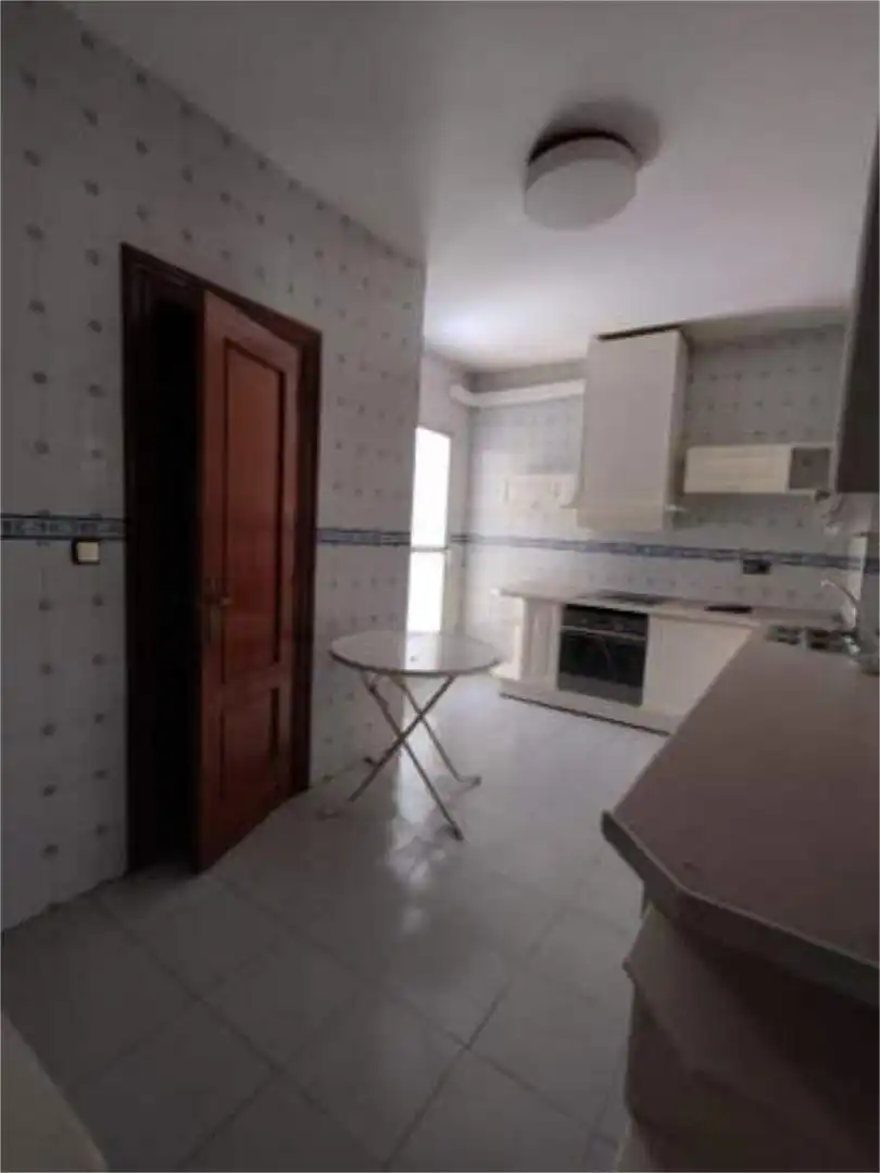 Piso en Zona ayuntamiento - Foto 4
