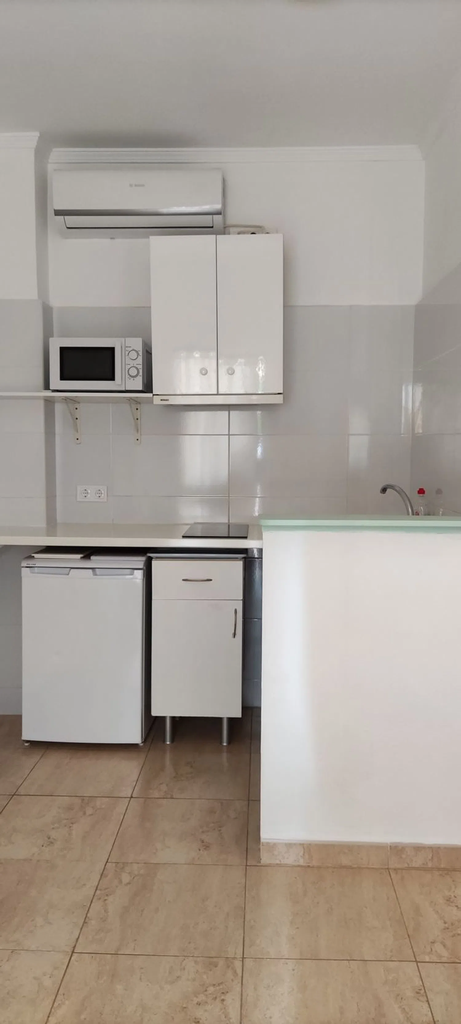 Estudio en plaza Santa María, 5 - Foto 1