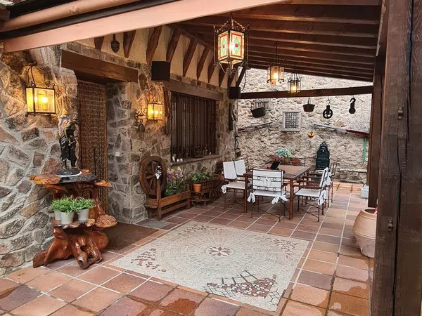 Casa de pueblo en Sotosalbos - Foto 1