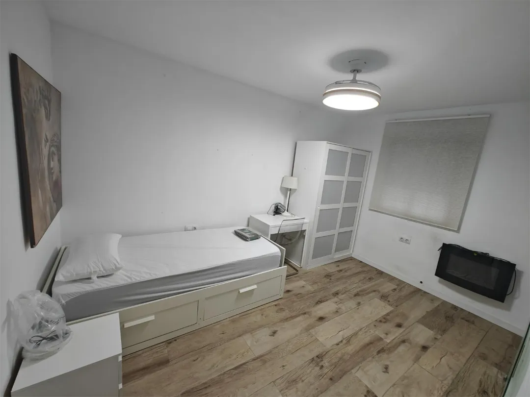 Piso en  Avenida de la Paz 83 - Foto 2