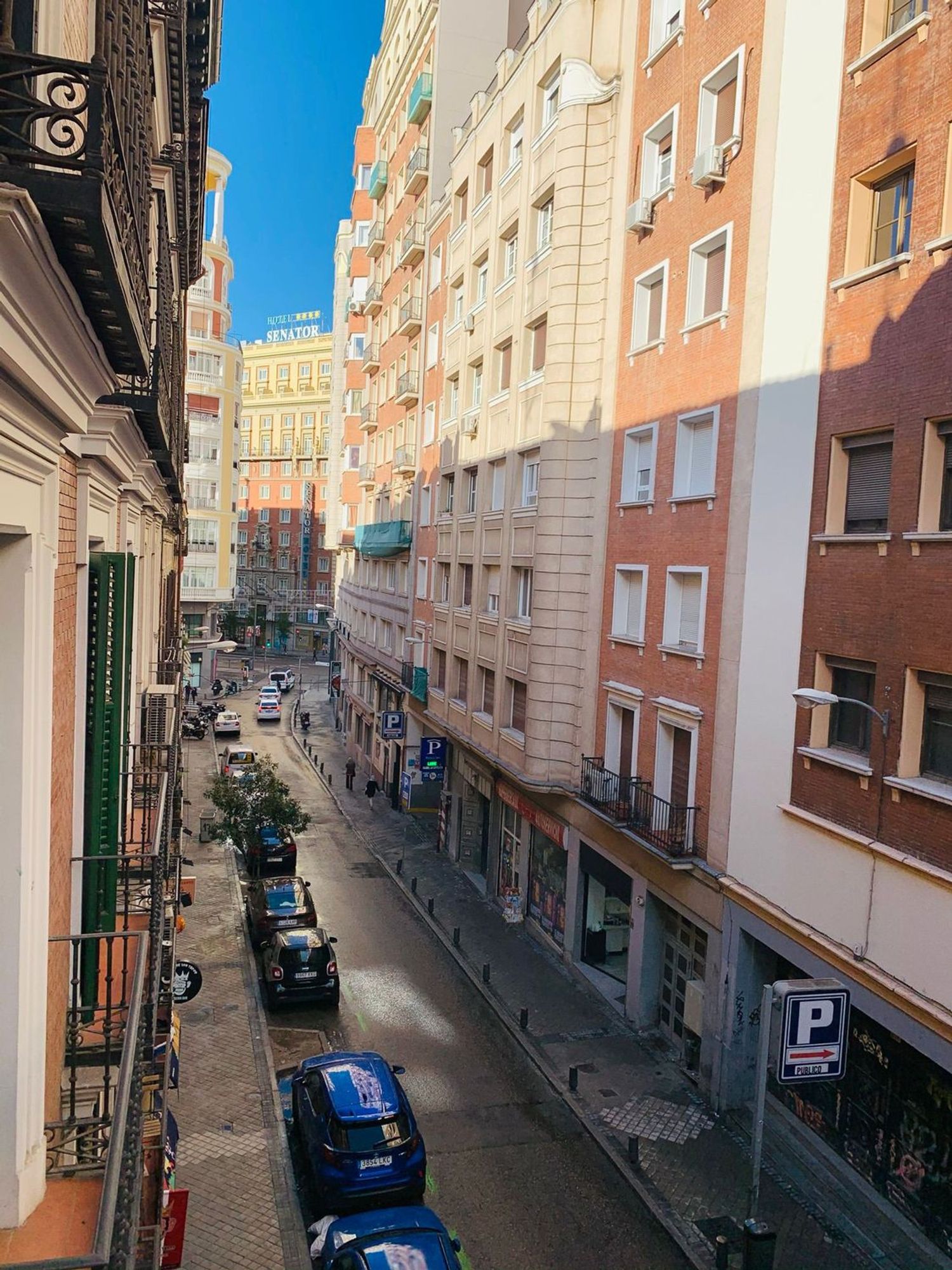 Piso en calle de Isabel la Católica, 11 - Foto 1