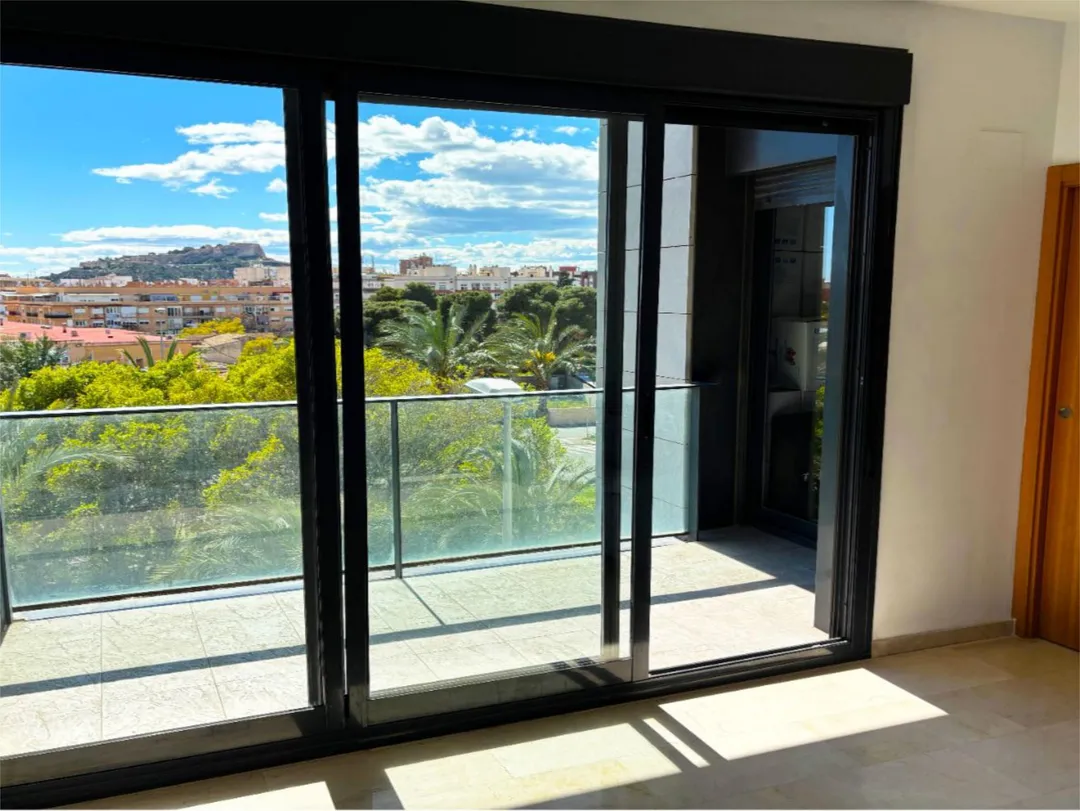 Piso en  Calle Granja de Rocamora 4 - Foto 12