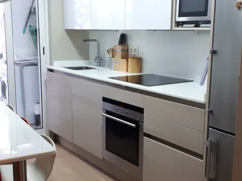 Piso en calle González Cebrián, 3