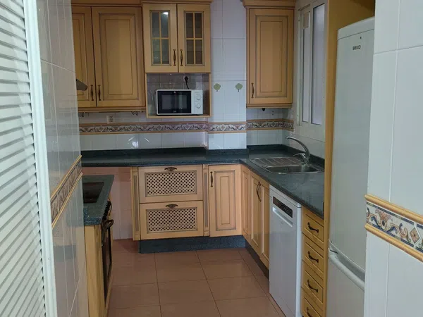 Piso en Calle Tarfia, 6, Reina Mercedes - Heliópolis - Foto 1