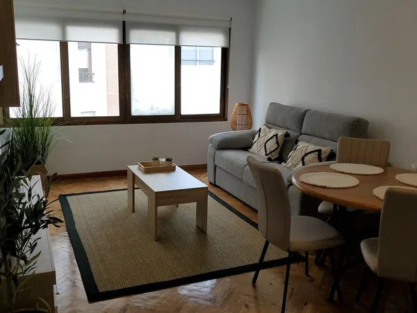 Estudio en calle de Don Juan de Austria, 4