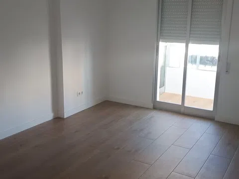 Piso en calle de Ponferrada, 40