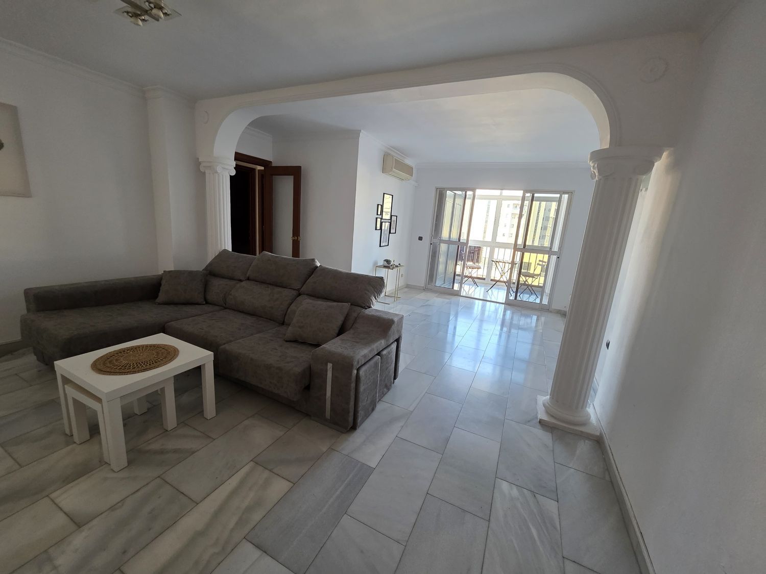 Piso en calle Mauricio Moro Pareto, 7 - Foto 3