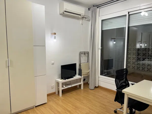 Estudio en Calle dels Comtes de Bell-Lloc, Sants - Foto 7