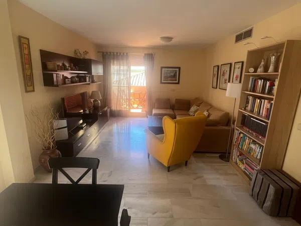 Piso en avenida de Carlos Haya, 125