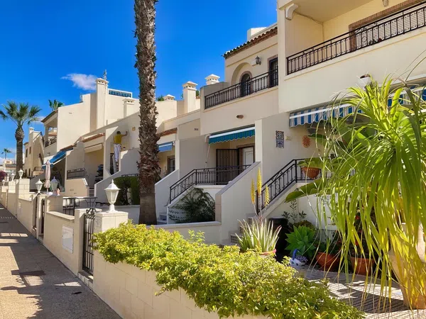 Chalet adosado en Calle Santa Alodia, 406, Horizonte - La Campana - Foto 1