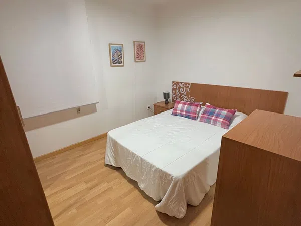 Piso en calle de Aragón, 230