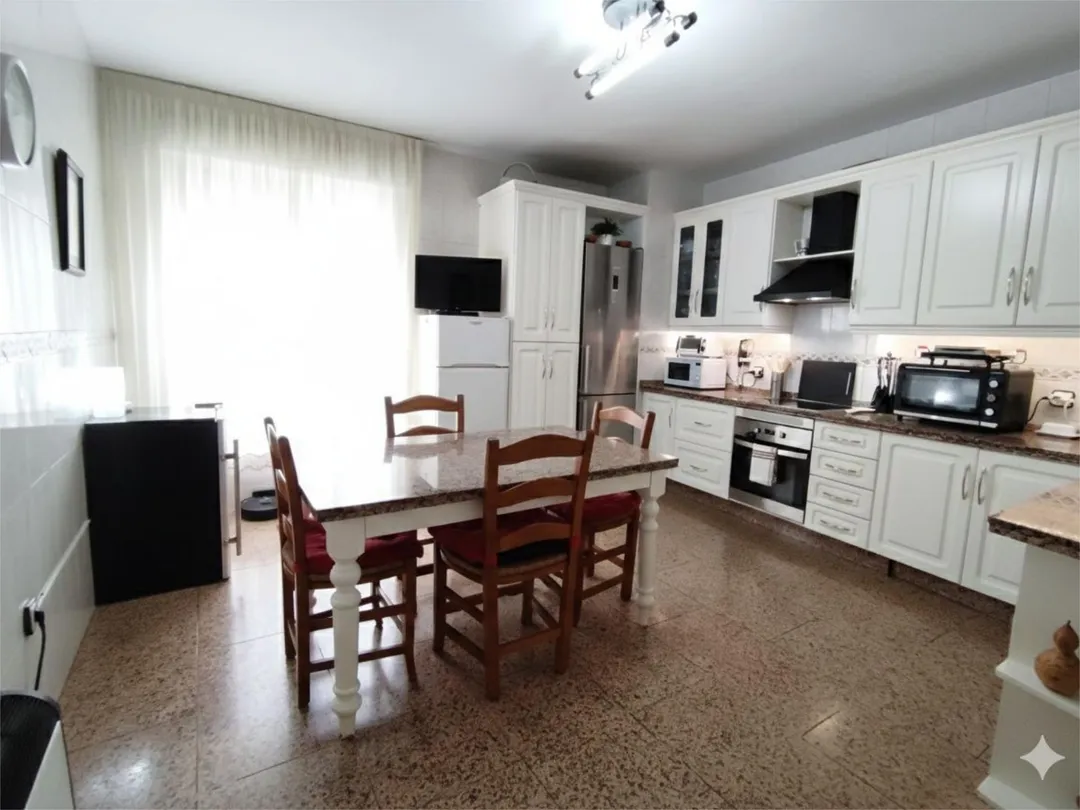 Casa adosada en  Calle Sagunto 41 - Foto 18