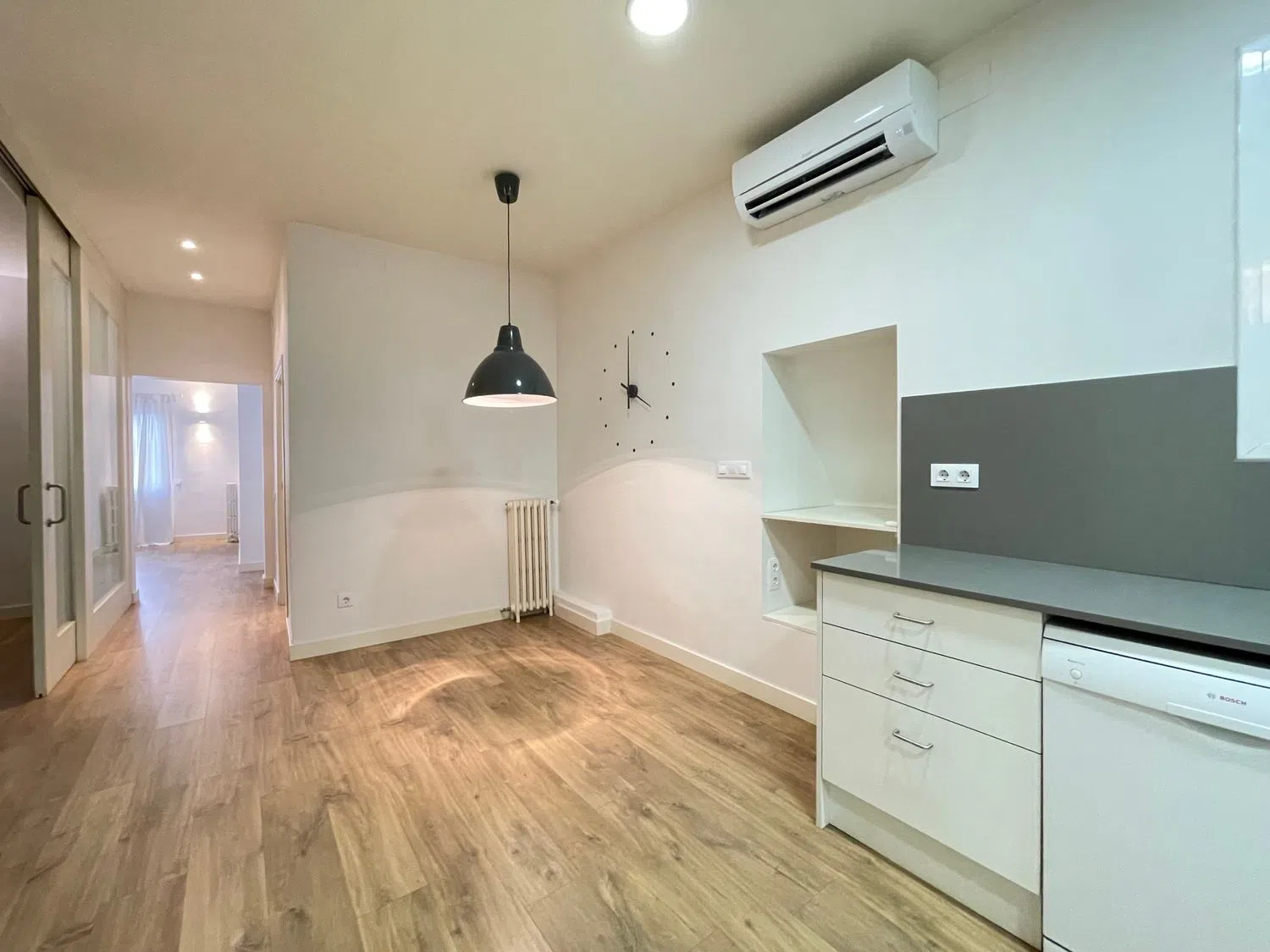 Piso en calle de Balmes, 373 - Foto 1