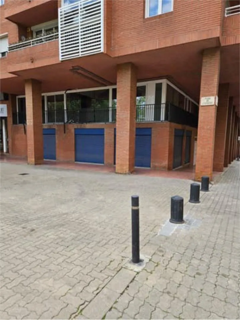 Local comercial en Residencial TV3 - Foto 9