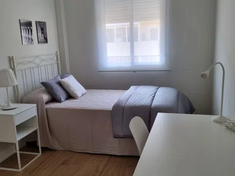 Piso en calle Castillo de Alcala de Guadaira, 16 - Foto 5