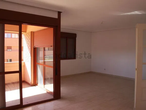 Piso en Calle Frank Capra, El Tejar - Hacienda Bizcochero - Foto 4
