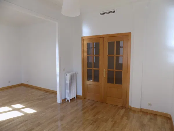 Piso en calle Alonso Cano, 93