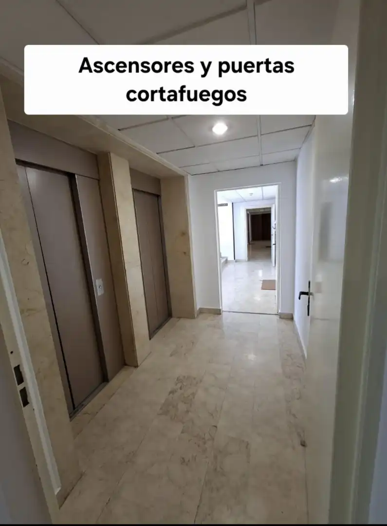Estudio en  Avenida Presidente Adolfo Suárez 26 - Foto 5