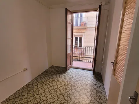 Piso en calle del Perill, 61