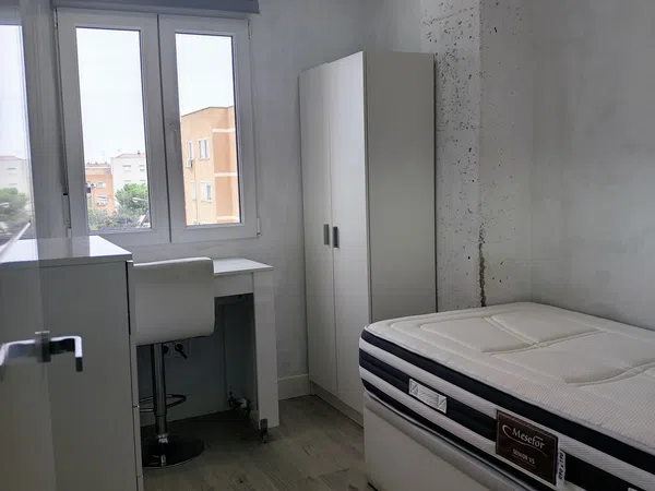 Piso en Avenida de los Reyes católicos, 25, La Alhóndiga, La Alhóndiga - Foto 4