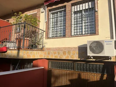 Casa adosada en  Calle Lopez Mezquita 5 - Foto 1