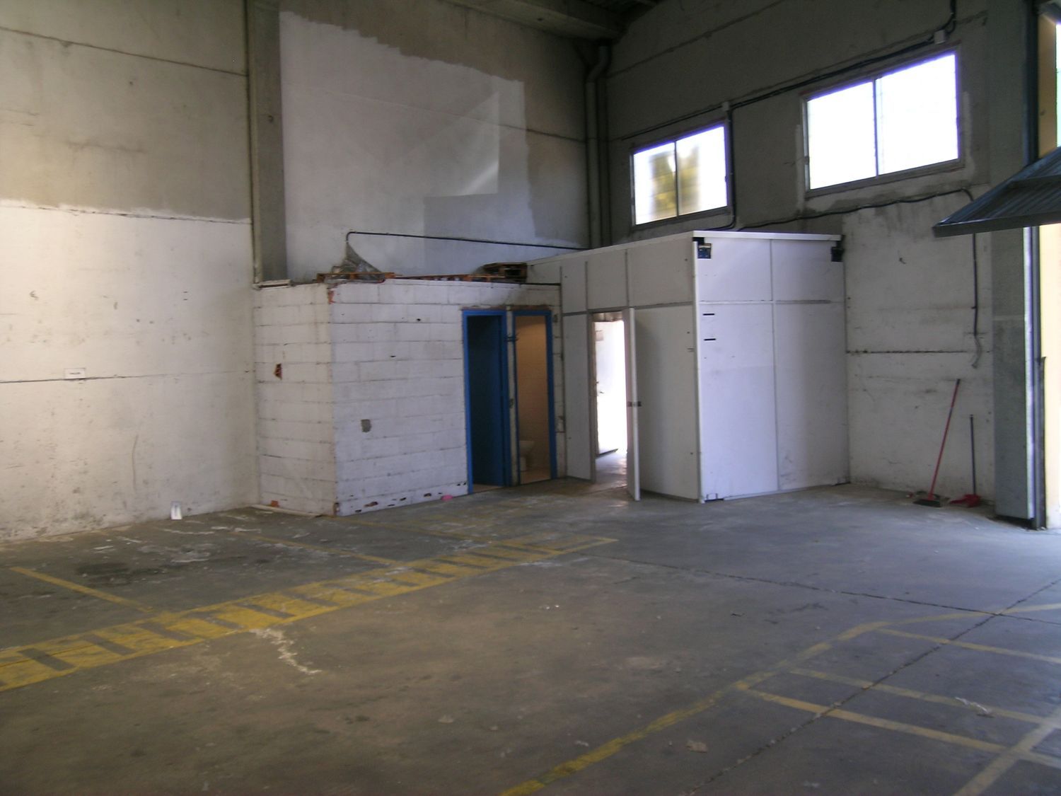 Nave en Calle de la Natació, 23 - Foto 4