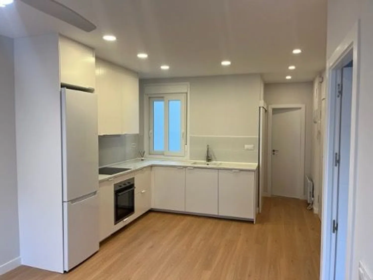 Piso en calle de Granada, 31 - Foto 1