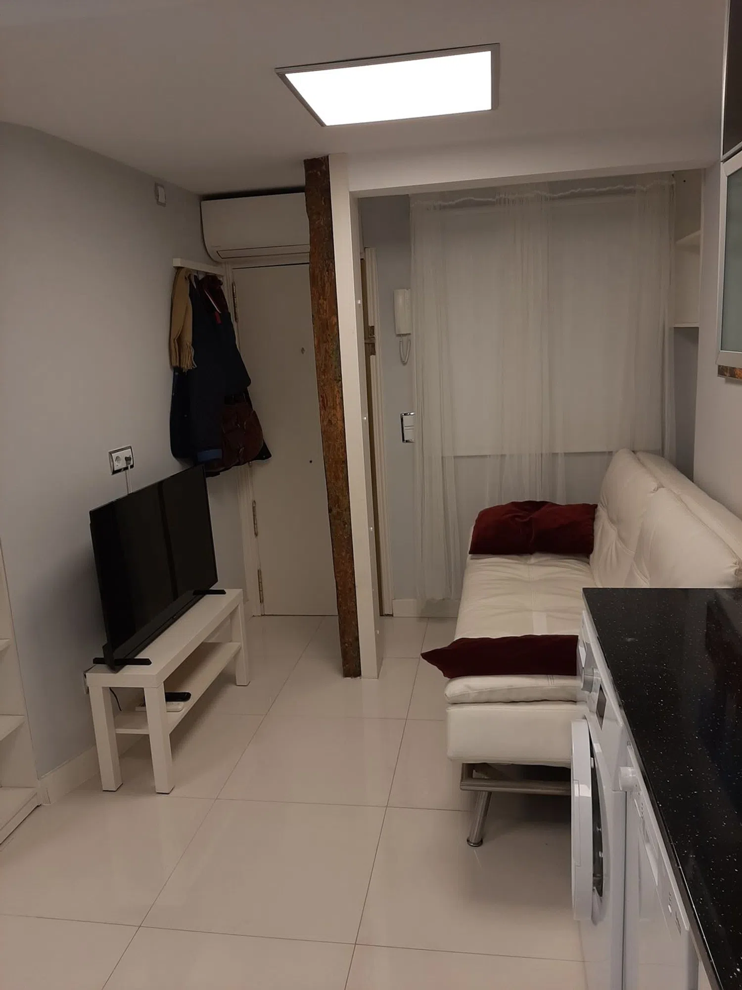 Estudio en calle de Pelayo, 29 - Foto 2