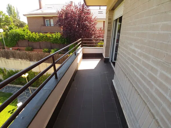 Chalet adosado en Urb. urbanizacion parque rozas Barrio El Pinar- Punta Galea - Foto 17