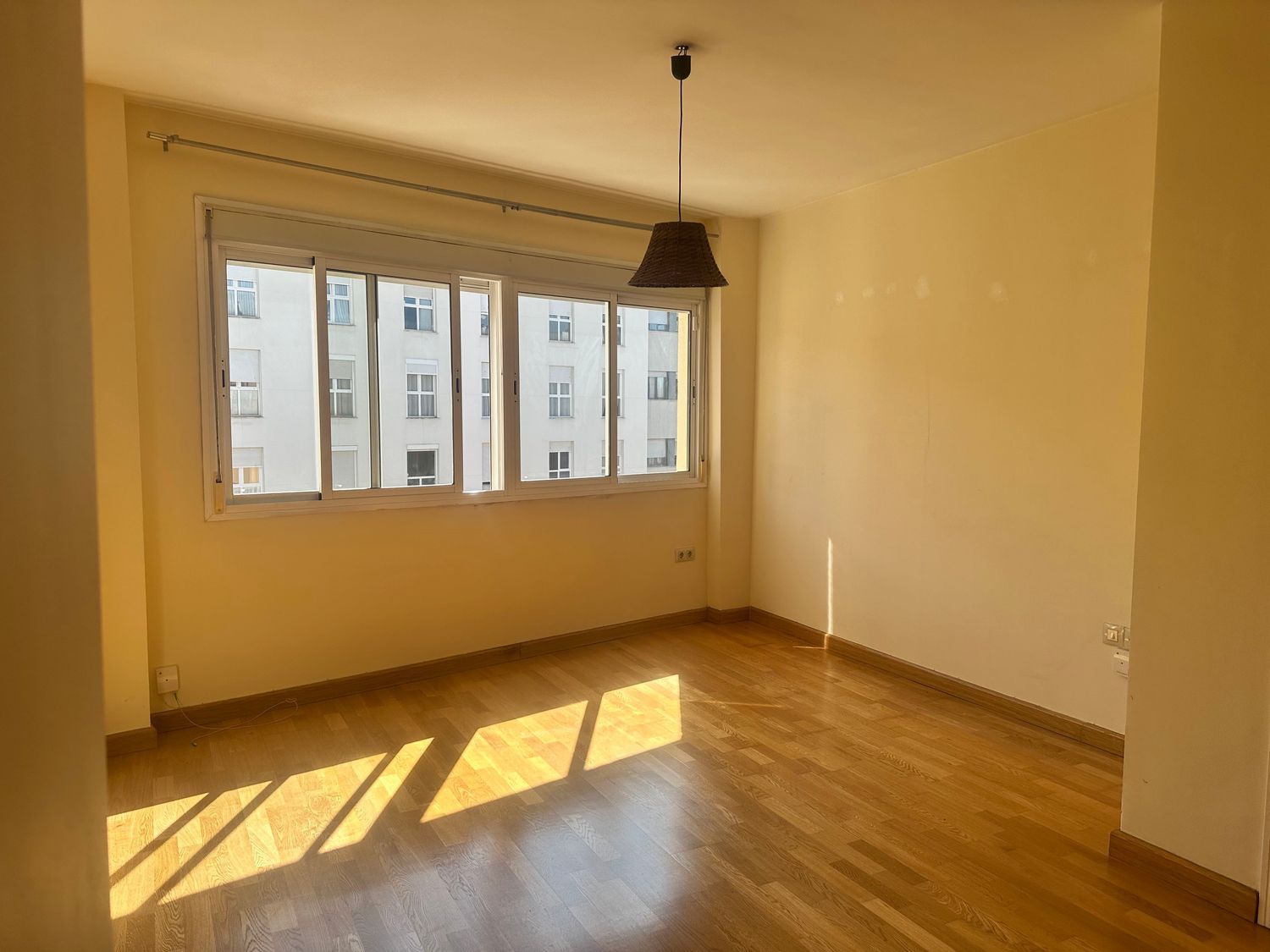 Estudio en calle Amador de los Ríos, 1 - Foto 6