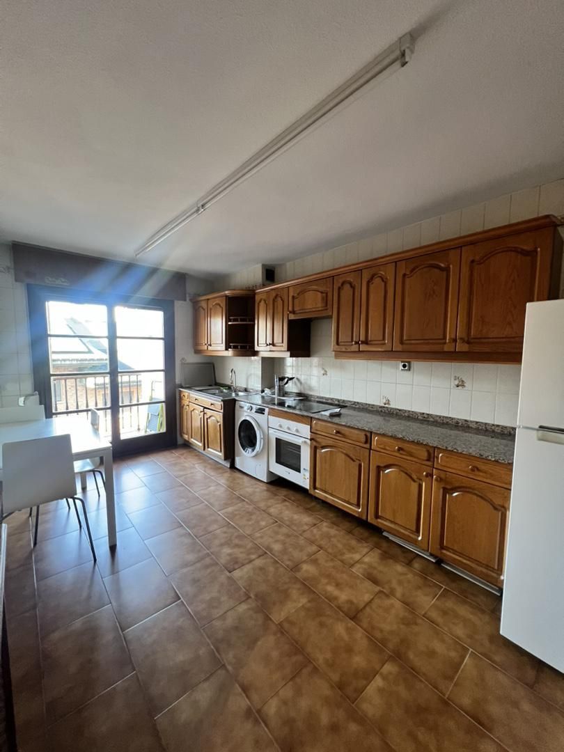 Piso en  Calle Jovellanos 6 - Foto 3