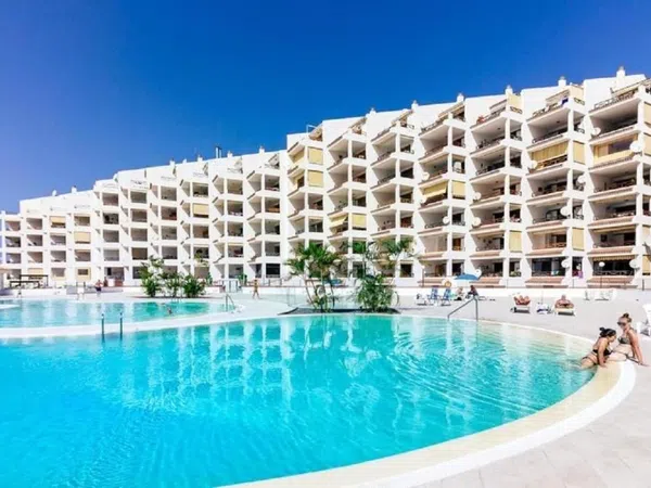 Piso en avenida Ámsterdam, 3