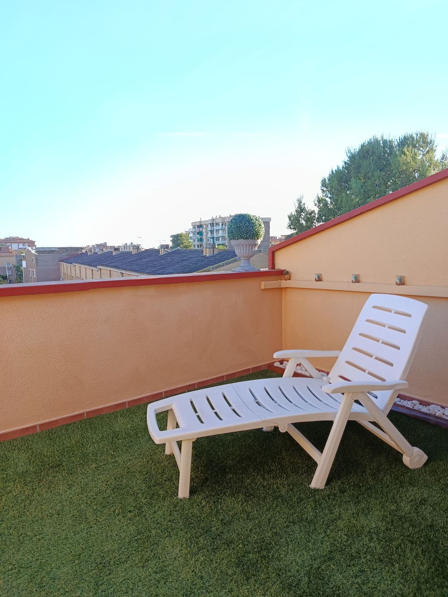 Estudio en calle de Mercè Rodoreda, 35 - Foto 2