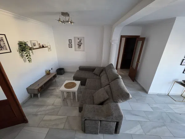 Piso en calle Mauricio Moro Pareto, 7 - Foto 2