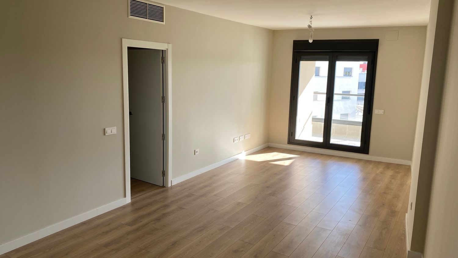 Piso en avenida de las Ciencias, 23 - Foto 4