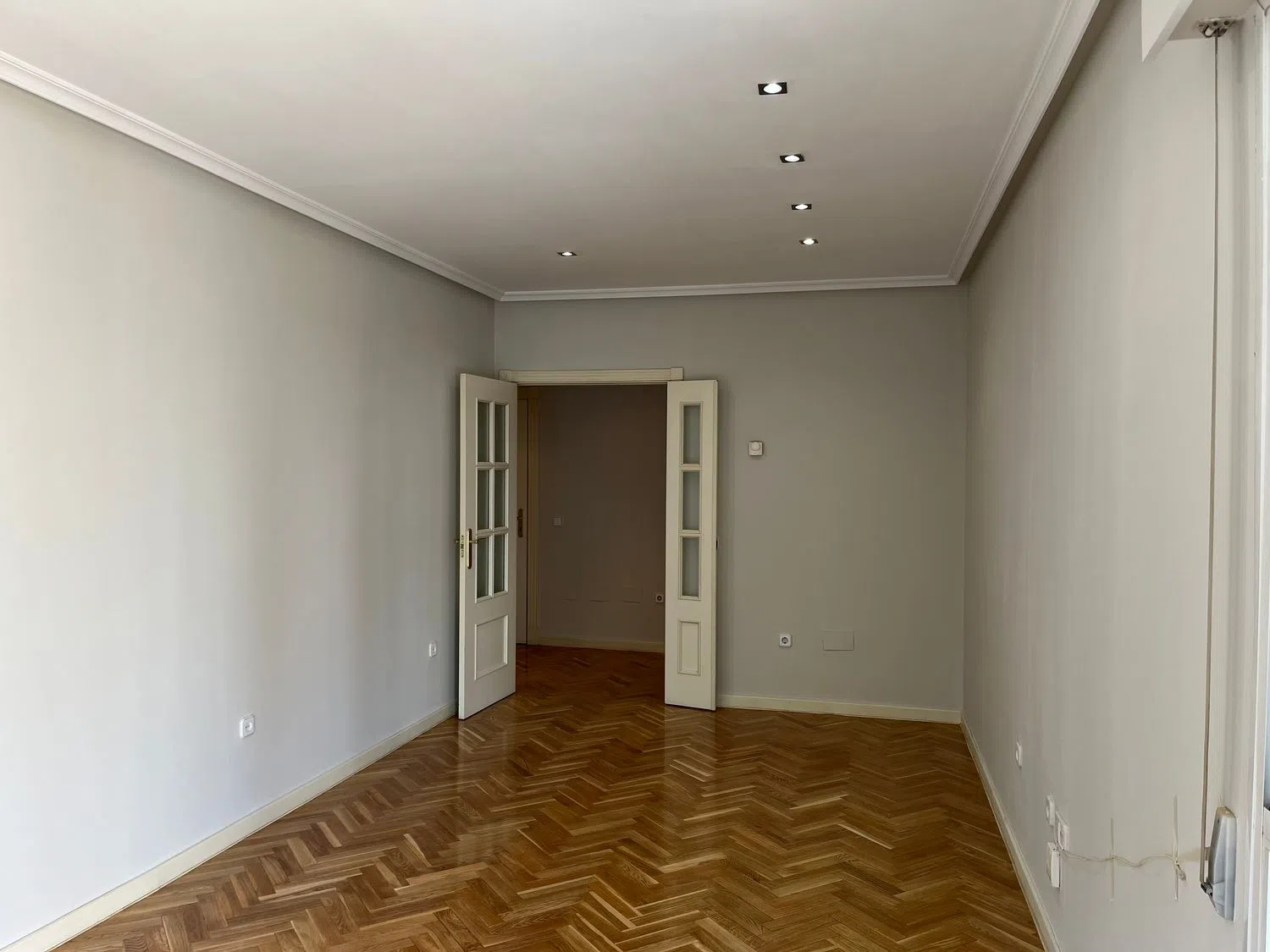 Piso en avenida del Talgo, 131 - Foto 1