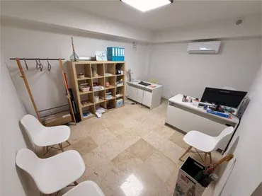 Local comercial en Gran Capitán - Foto 4