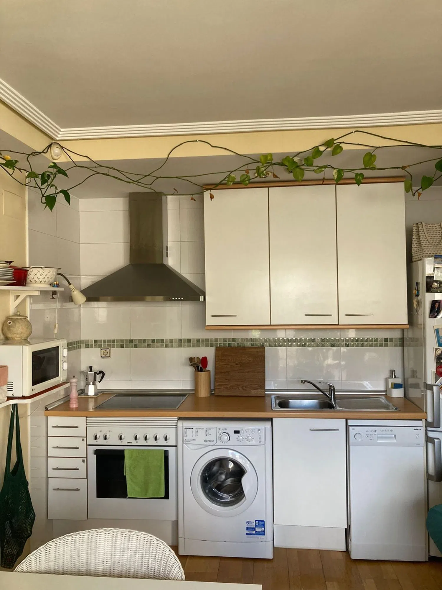 Estudio en avenida de la Reina Victoria, 7 - Foto 1
