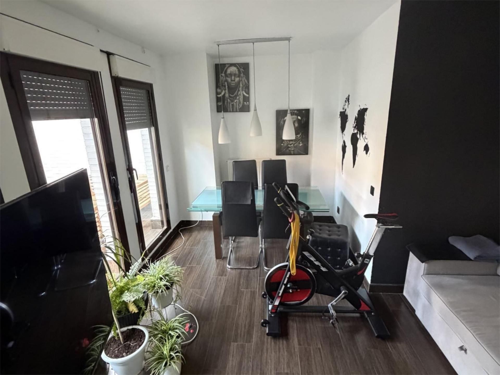 Piso en  Calle de María Sevilla Diago 36 - Foto 4