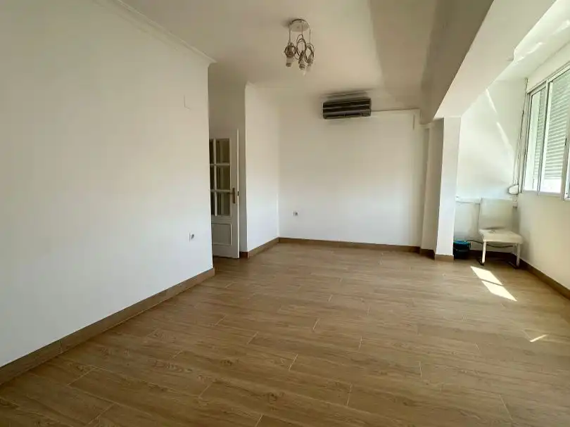 Piso en  Avinguda de Pérez Galdós 86 - Foto 6