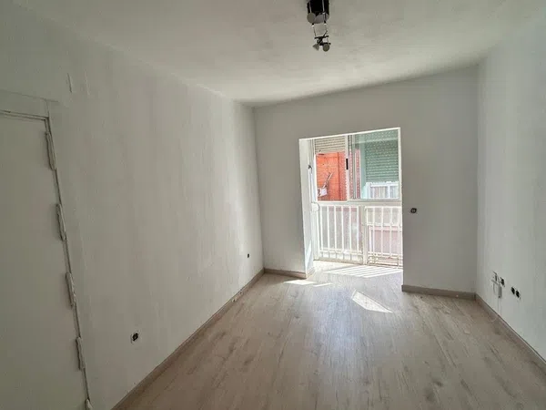 Piso en Calle de cuevas, 40, Valdeacederas - Foto 2