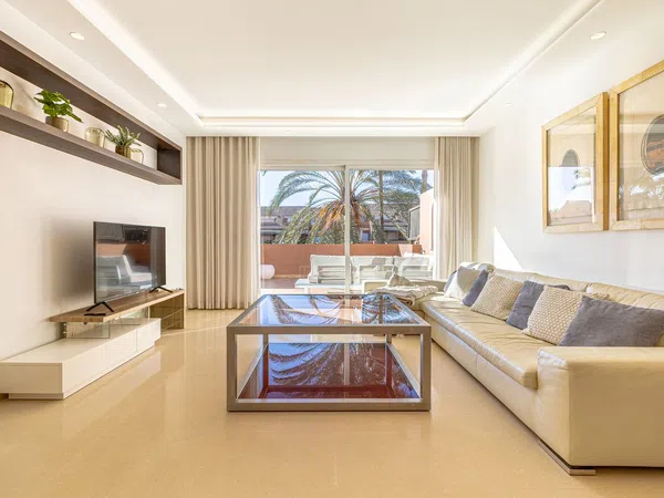 Dúplex en calle Isabel Clara Eugenia, 357