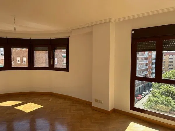 Piso en calle de Josep Pla, 6