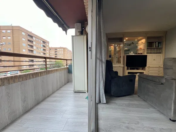 Piso en La Creu Coberta - Foto 1
