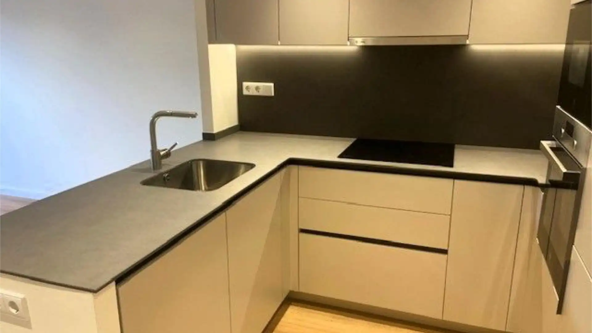 Piso en  Carrer de Ponent 66 - Foto 3