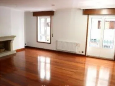 Piso en  Rúa Rosalía de Castro 33 - Foto 1