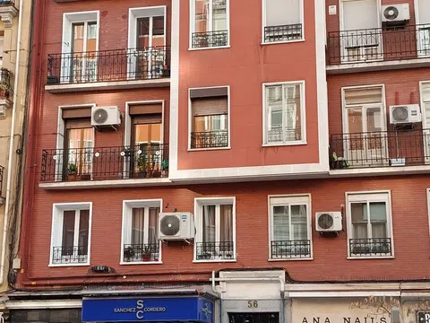 Piso en calle de Narváez, 56