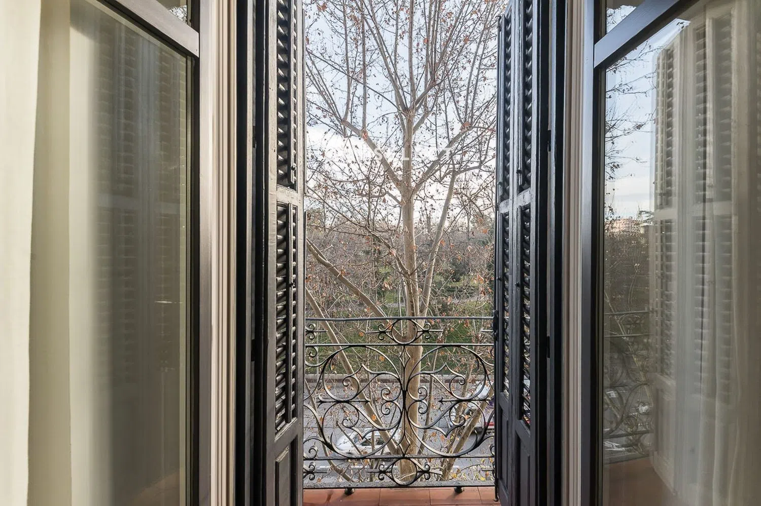 Piso en calle de Alfonso XII - Foto 3