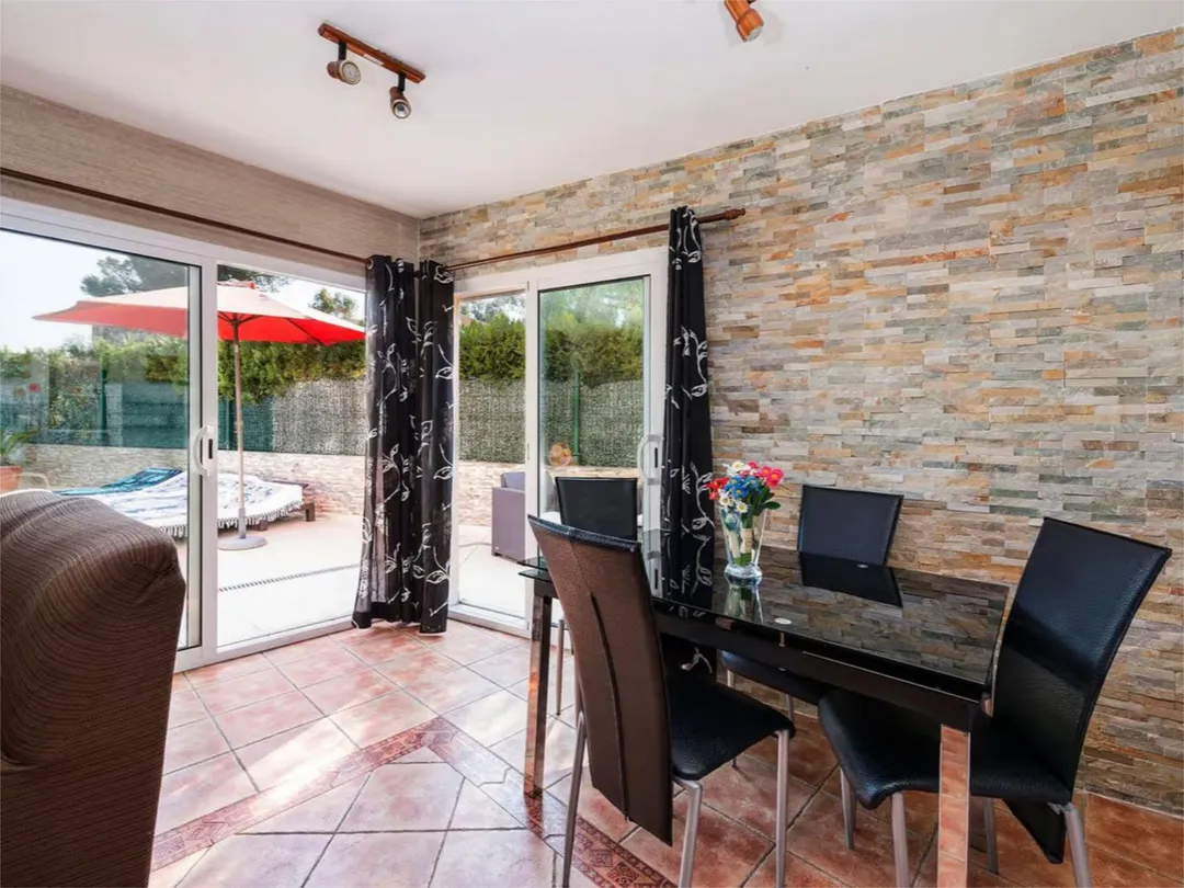 Casa adosada en  Camí d'Alcanada 8 - Foto 5